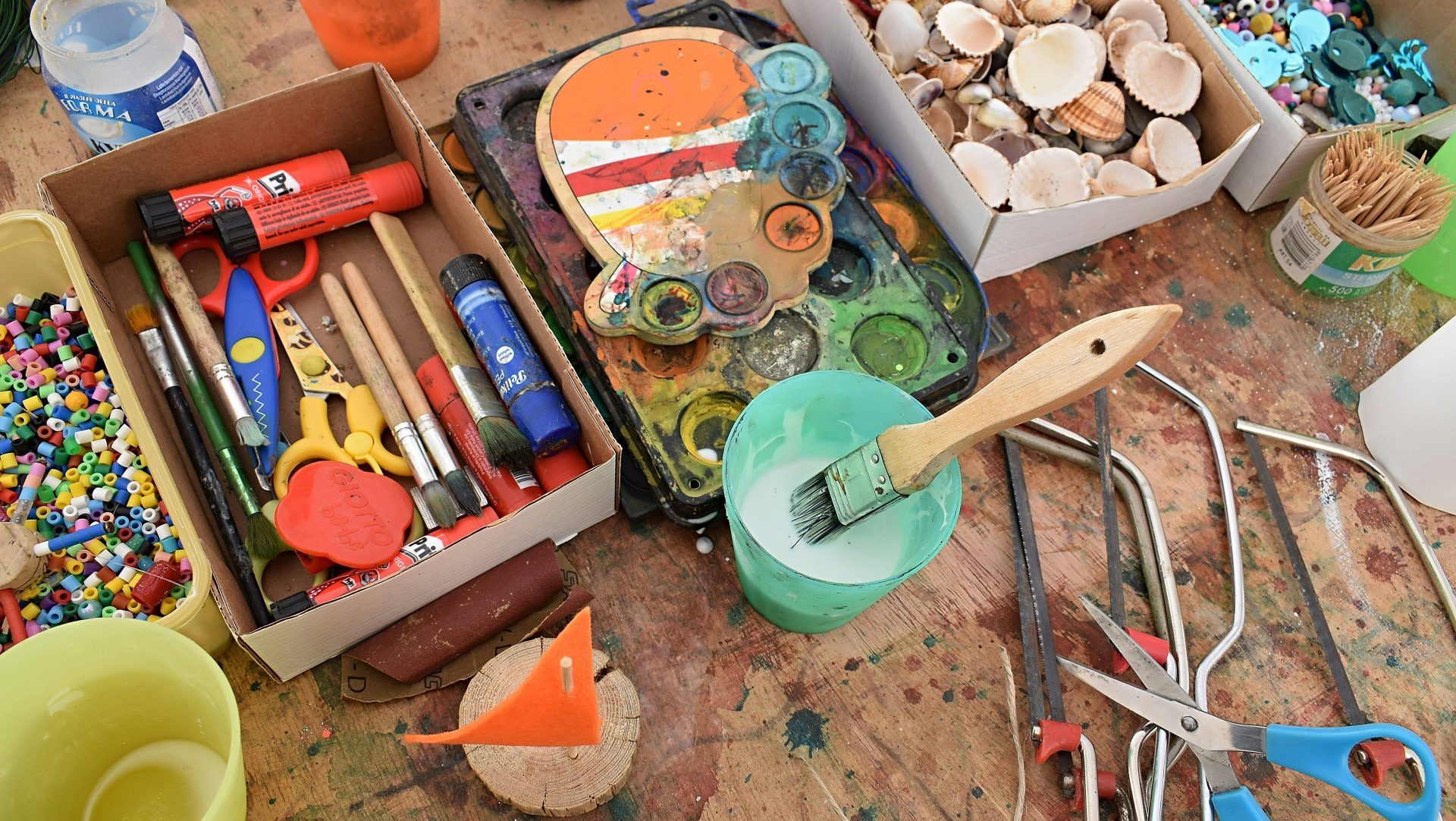 assorted art tools